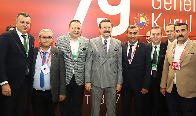 Akhisar'ın iş dünyası TOBB genel kuruluna katıldı