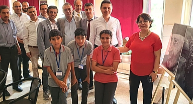 Akhisar Yavuz Selim Ortaokulu resim sergisi açıldı