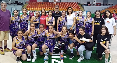 Akhisargücü basketbolda çifte galibiyet