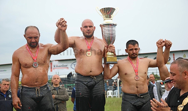 Er meydanının yiğitleri Akhisar'da yarıştı