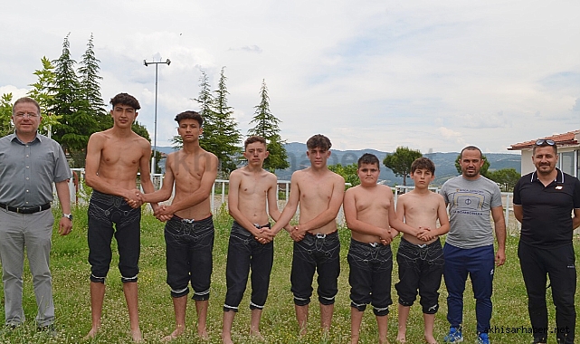 Gördes MTAL yağlı güreş takımı sezona iddialı hazırlanıyor