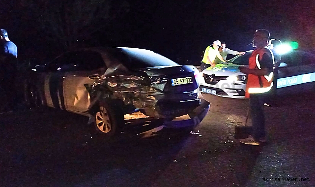 Manisa-Akhisar arası kaza 2'si polis 3 kişi yaralandı