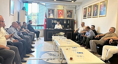 Muhtarlardan AK Parti Akhisar İlçe Teşkilatına tebrik ziyareti