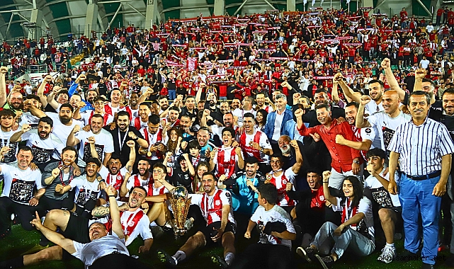 Süper Lig'e çıkan üçüncü takım Bodrumspor'u yenen Pendikspor oldu