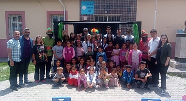 Zeytinliova Anadolu Lisesi sosyal sorumluluk projeleri ile gönül köprüsü kurdu