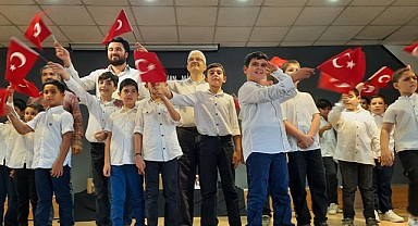 4-6 yaş Kur'an kursu öğrencilerinden 15 Temmuz programı