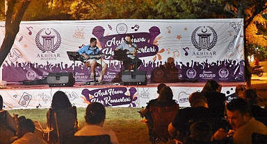 Açık hava yaz konserleri gölet alanında devam etti