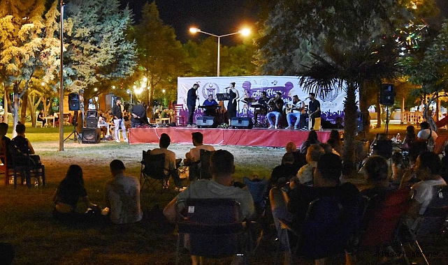 Açık hava yaz konserleri şehre farklı bir renk katıyor