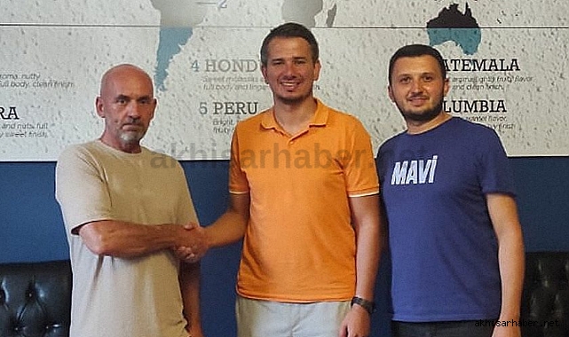 Akhisar Belediye Basketbol takımı Melih Morgül'e emanet