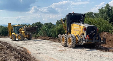 Akhisar Belediyesi, Çamönü-Balıkesir Sındırgı Bağlantı Yolunu Yeniledi