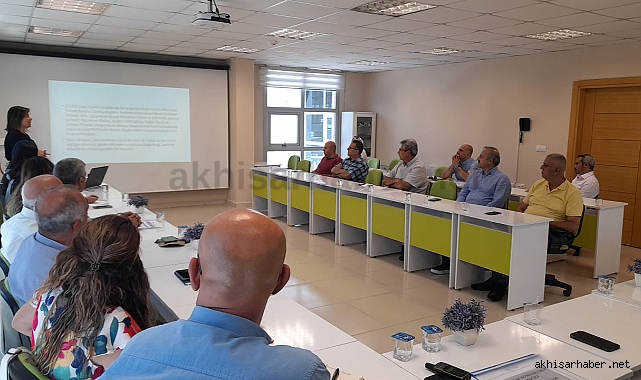 Akhisar'da bağımlılıkla mücadele konusu masaya yatırıldı
