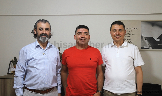 Akhisar Eğitim-Bir Sen ve İHH basın bayramını kutladı