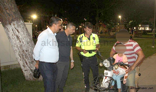 Akhisar merkez parkta motosiklet denetimi