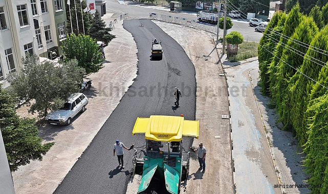 Borsa yolunda asfalt çalışması başladı