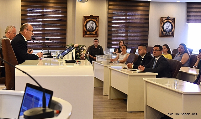 LGS Şampiyonları Vali Karadeniz Tarafından Ödüllendirildi