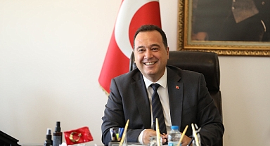 Başkan Dutlulu'nun Maaşı Yine Öğrencilere Burs Oluyor