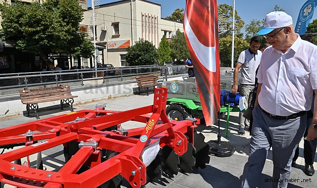 Hacıibrahimler, Sazoba ve Beyoba Mahallelerine tarım makinesi teslim edildi