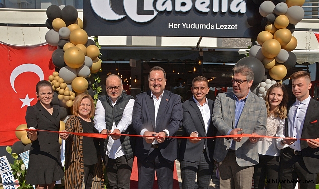 'Her Yudumda Lezzet' Labella Cafe, Akhisarlılara Kapılarını Açtı