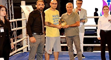 Muhteşem Boks Gala Gecesi Yaşandı