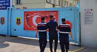 Saruhanlı'da Uyuşturucu Madde Ticareti ve Hırsızlık Suçlarından Aranan Şahıs Yakalandı