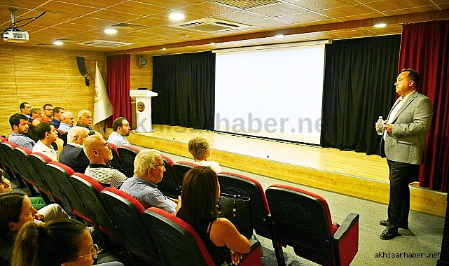 Akhisar Belediye Başkanı Dutlulu, CHP yeni yönetimine çalışmalarını anlattı