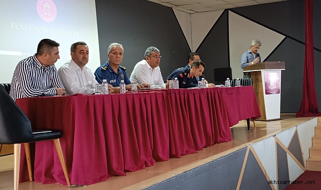 Akhisar'da 2023-2024 Eğitim-Öğretim Yılı İçin Emniyet Toplantısı Düzenlendi