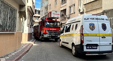Akhisar'da bir kişi ailesi ile görüntülü konuşurken hayatına son verdi