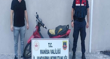 Akhisar'da çalıntı 5 motosiklet jandarma tarafından sahibine teslim edildi