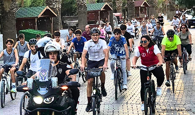 Akhisar Gençlik Merkezi, Avrupa Hareketlilik Haftası Kapsamında Bisiklet Turu Düzenledi