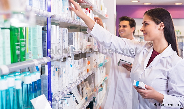 Akhisarlılar Cumartesi açık olan eczanelerden memnun
