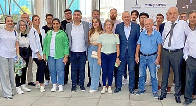 CHP Akhisar İlçe Teşkilatı İzmir İl Kongresine Katıldı