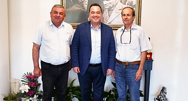 İYİ Parti Akhisar İlçe Teşkilatı, Belediye Başkanı Besim Dutlulu'yu Ziyaret Etti