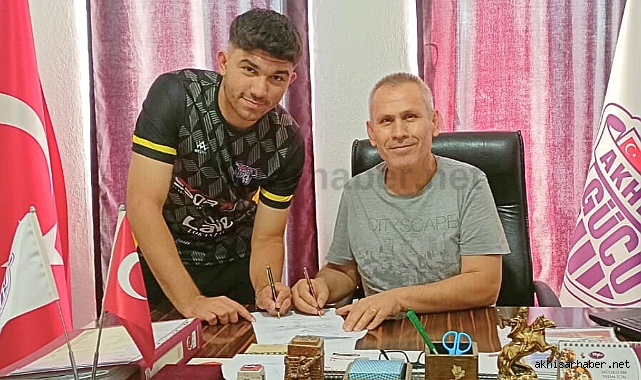 Kartal Kara, Akhisargücü'ne Transfer Oldu ve Mor-Beyaz Formayı Giyecek