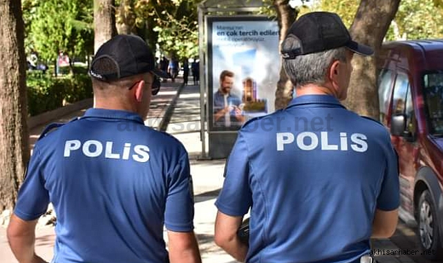 Yunusemre ve Şehzadeler'de Asayiş Uygulamalarında 14 Aranan Kişi Yakalandı