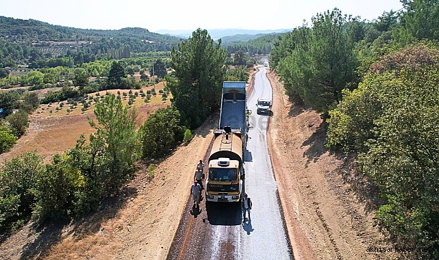Akhisar'da 111 Kilometre Asfalt Çalışması