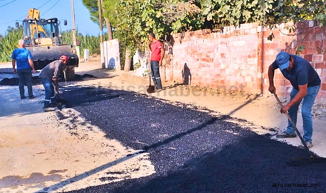 Akhisar'da altyapı çalışması yapılan yollar onarılıyor