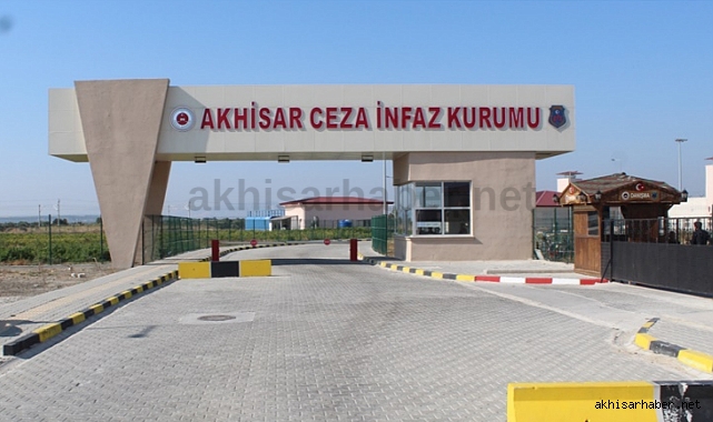 Akhisar'da Eylül ayında 66 aranan şahıstan 35'i tutuklandı