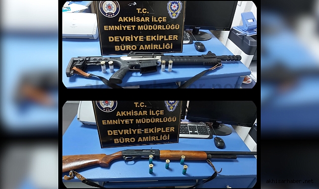Akhisar'da İki Şahsın Üzerinden Tüfek ve Dolu Kartuşlar Çıktı