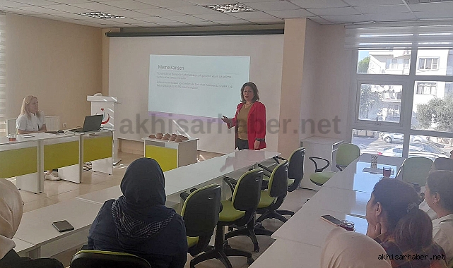 Akhisar'da Meme Kanseri Farkındalık Ayı Eğitimi Verildi