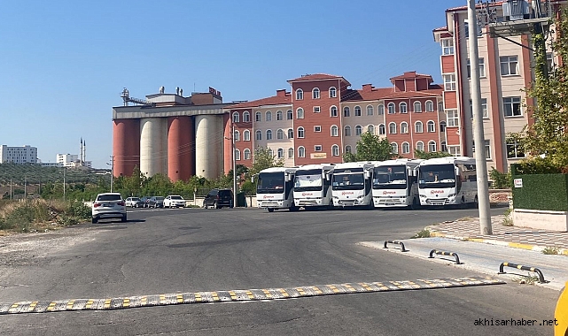 Akhisar'da Önce Yaya İkonları ve Yaya Geçitleri Yenilendi