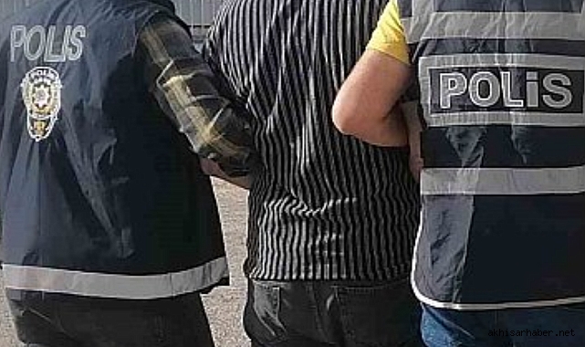 Akhisar'da polis 27 yıl kesinleşmiş cezası olan şahsı yakaladı