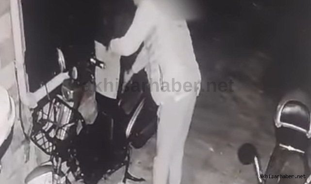 Akhisar İlçe Emniyet Müdürü hırsızı kısa sürede yakaladı