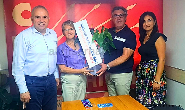 Akhisar Kahveciler Odasından CHP İlçe Teşkilatına ziyaret