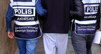 Akhisar polisi 9 yıl kesinleşmiş cezası olan şahsı yakaladı