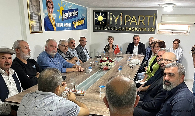CHP Akhisar İlçe Örgütünden İyi Parti'ye ziyaret