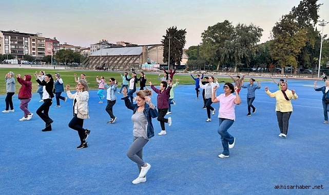 Cumhuriyetin 100.yılında zeybek gösterisi yapılacak