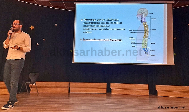 Dünya Artrit Günü'nde Akhisar'da Öğrencilere Omurga Sağlığı Sunumu yapıldı
