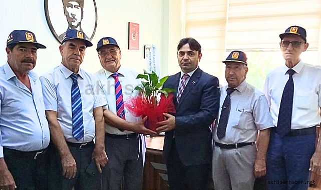 Gazilerden, Nüfus Müdürüne ziyaret