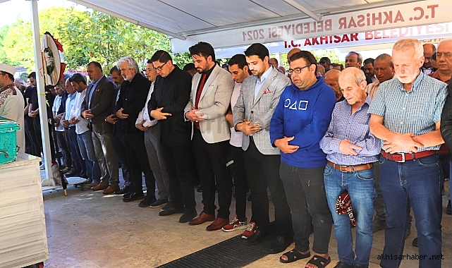 Hayatını kaybeden Filistinliler için Akhisar'da gıyabi cenaze namazı kılındı