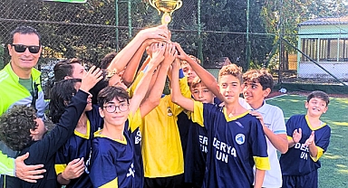 Yıldız Erkek Futsal Turnuvasında Özel Akhisar Koleji Şampiyon oldu